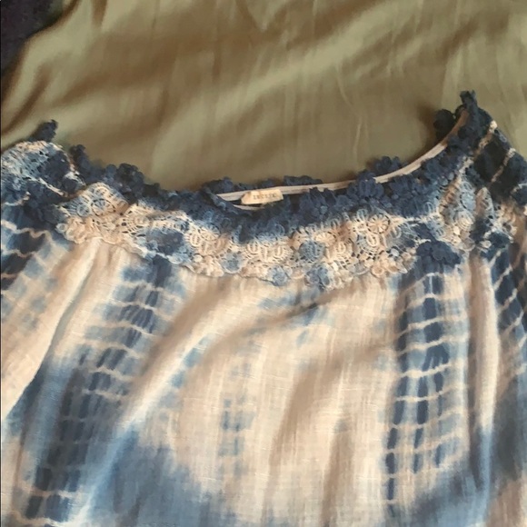 Tie die off the shoulder dress - Picture 3 of 3